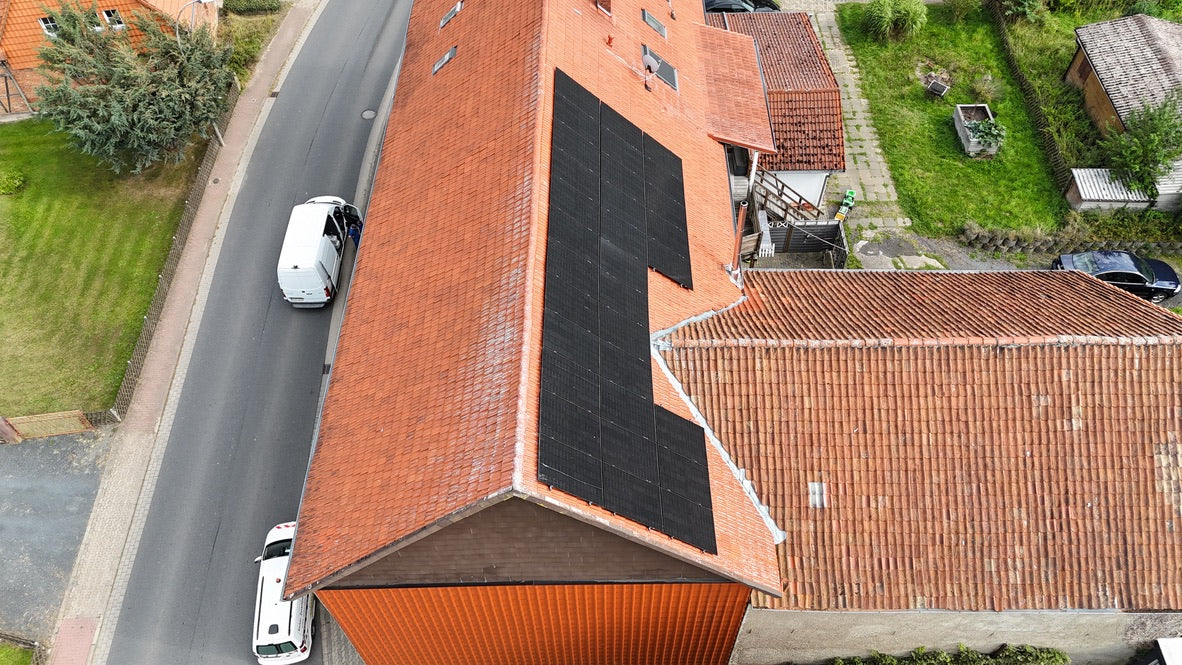 PV-Anlage auf einem Mehrfamilienhaus in Bovenden bei Göttingen - installiert von Autaris Energy