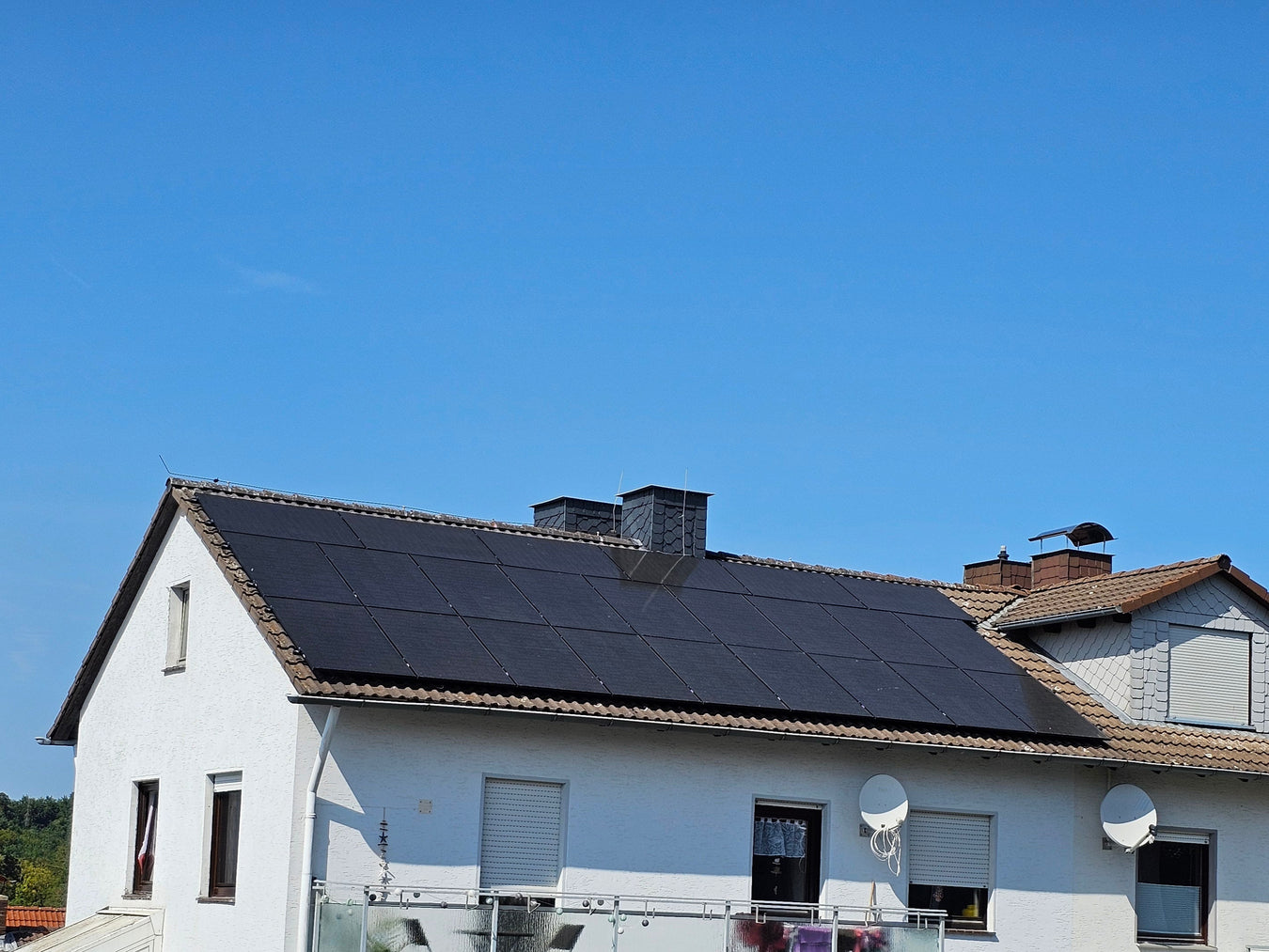 PV-Anlage auf einer Doppelhaushälfte in Calden bei Kassel - installiert von Autaris Energy